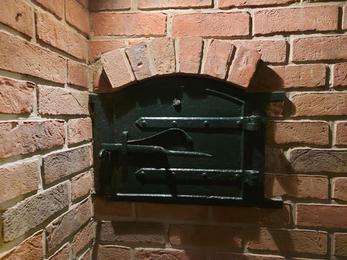 Romantic Lakeside Cottage By The Beach! With Super Cosy Log Burner! The Perfect Escape To Your Home From Home By The Sea! So Relaxing - You Won'T Want To Leave! Pet Friendly! Mablethorpe Eksteriør bilde
